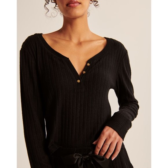 Abercrombie & Fitch Tops - Abercrombie & Fitch Cozy Long-Sleeve Henley